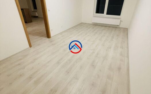 Pronájem bytu 2+kk s balkonem a garáži, klimatizace, Olomouc