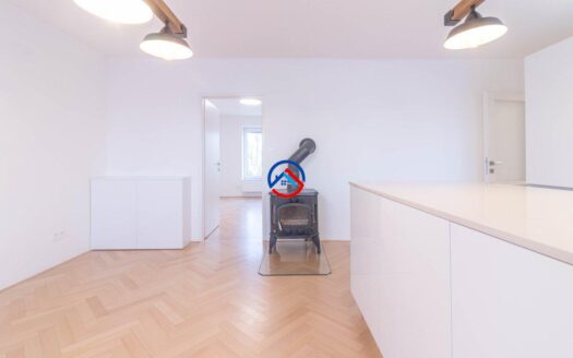 Nadstandardně zrekonstruovaný byt 3+kk (69,8m2, sklep 45m2) v oblíbené části Olomouce Neředín,