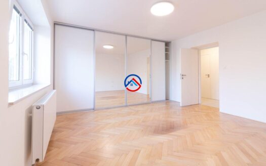 Nadstandardně zrekonstruovaný byt 3+kk (69,8m2, sklep 45m2) v oblíbené části Olomouce Neředín,