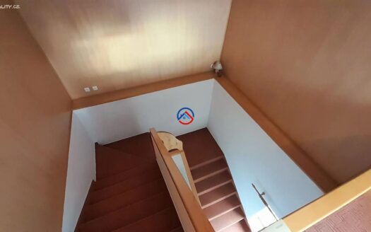 Pronájem 4+1 167 m2, se zahradou 1226 m2