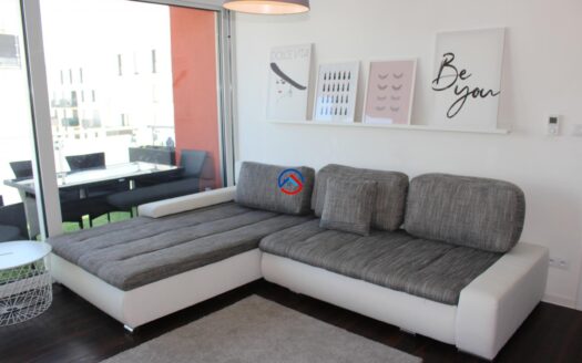 Pronájem nadstandardního zařízeného bytu 3+kk (64 m) s terasou v novostavbě v blízkosti centra