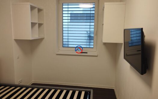 Pronájem nadstandardního zařízeného bytu 3+kk (64 m) s terasou v novostavbě v blízkosti centra