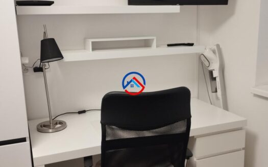 Pronájem nadstandardního zařízeného bytu 3+kk (64 m) s terasou v novostavbě v blízkosti centra