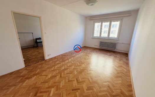Pronájem bytu 2+1 57 m² Velehradská, Kroměříž