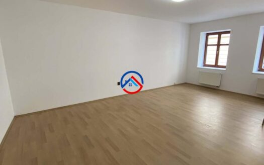 Pronájem cihlového bytu 1kk v centra města Šumperka