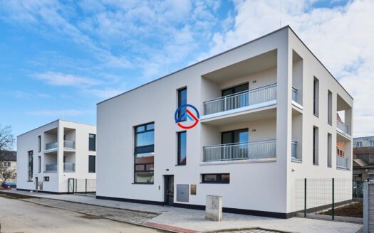 Pronájem vybaveného bytu 2+kk s terasou, A2A, Brodek u Přerova